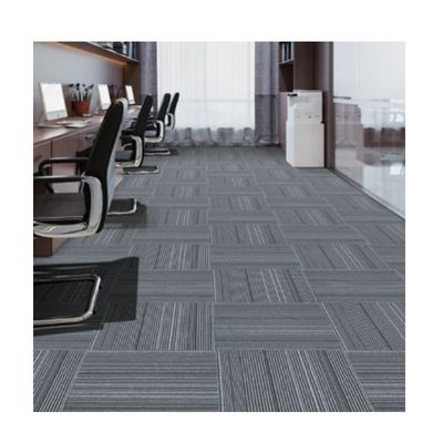 Anti-slip PVC-steun Modern stijl luxe 100% Pp kantoor tapijttegels voor commerciële