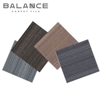 Anti-slip PVC-steun Modern stijl luxe 100% Pp kantoor tapijttegels voor commerciële