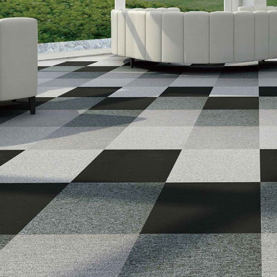 Abstract Beijing Silverstone akoestische zwart-wit tapijt tegels geweven gesneden stapel vierkant tapijt slaapkamer buitendeur golf gebed PP materiaal