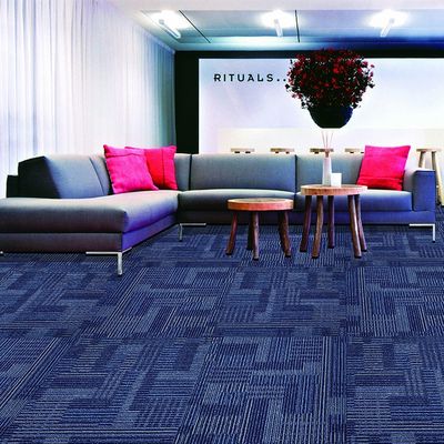 Grijs Brandbestendige vergaderruimte Modulair commercieel kantoor Nylon tapijttegels 50*50