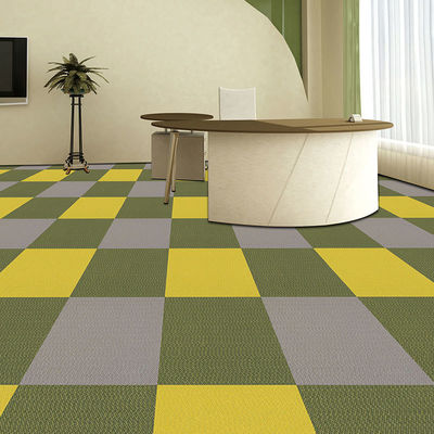 Hoog kwaliteits tapijt Nylon PP commerciële tapijttegels voor maatwerk decoratie hotelkamer