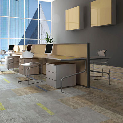 Bedrijfsruimte 50 X 50 Nylon teksturele patronen Moquette Vierkante tapijttegels voor kantoor