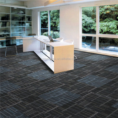 100% PP Stripe Design Office Carpet Tile BALANCE voor de commerciële sector van Maleisië