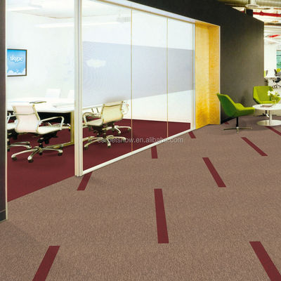 Decoratieve PP-oppervlakte PVC-achterste Contec-tapijttegels voor commerciële kantoorvloeren