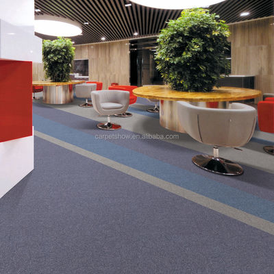 Decoratieve PP-oppervlakte PVC-achterste Contec-tapijttegels voor commerciële kantoorvloeren
