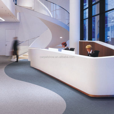 Decoratieve PP-oppervlakte PVC-achterste Contec-tapijttegels voor commerciële kantoorvloeren