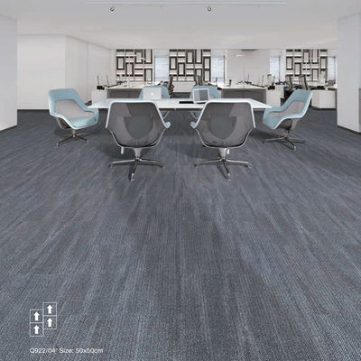 50x50cm Middelstapel Abstract Patroon Custom Carpet Tile voor Modern Home Office Design