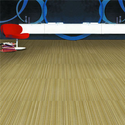 50x50cm PP Loop Pile tapijttegel voor kantoor Hotel Huis Slaapkamer vloeren in gestreepte patroon