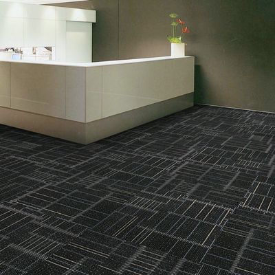 Wasbare 50x50cm PP conferentieruimte Commerciële tapijttegel met stapelgewicht 520g/m2