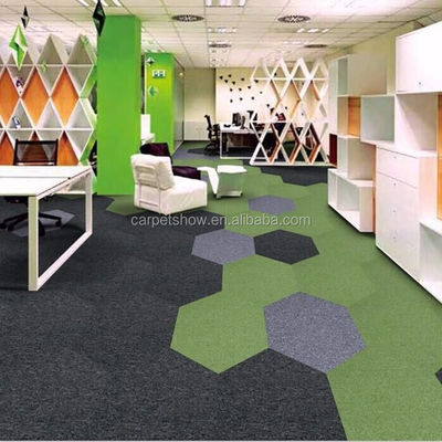 Moderne 50x50 Hexagon Nylon tapijt tegel in 40 kleuren Perfect voor kantoren en hotels