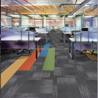 100 x 100 cm nylon modulaire kantoor tapijttegels met 4,5 mm stapelhoogte voor commerciële ruimtes