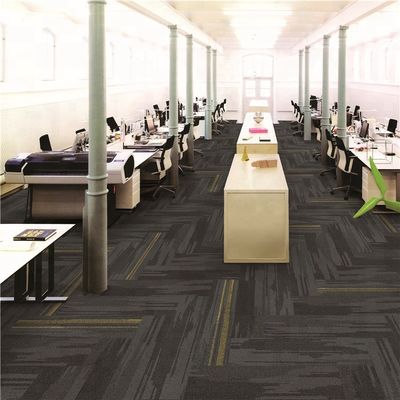 Commerciële tapijttegel 100% nylon 25cmx100cm voor thuis hotel slaapkamer vloer decoratief gebruik