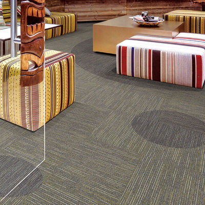 Medium Pile Plain Line Style gemaakt van Nylon / PP kantoor tapijttegels voor thuis van op maat